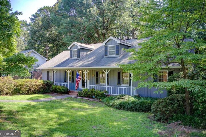 Property Photo: 682 Ridgeview Drive SW GA 30047