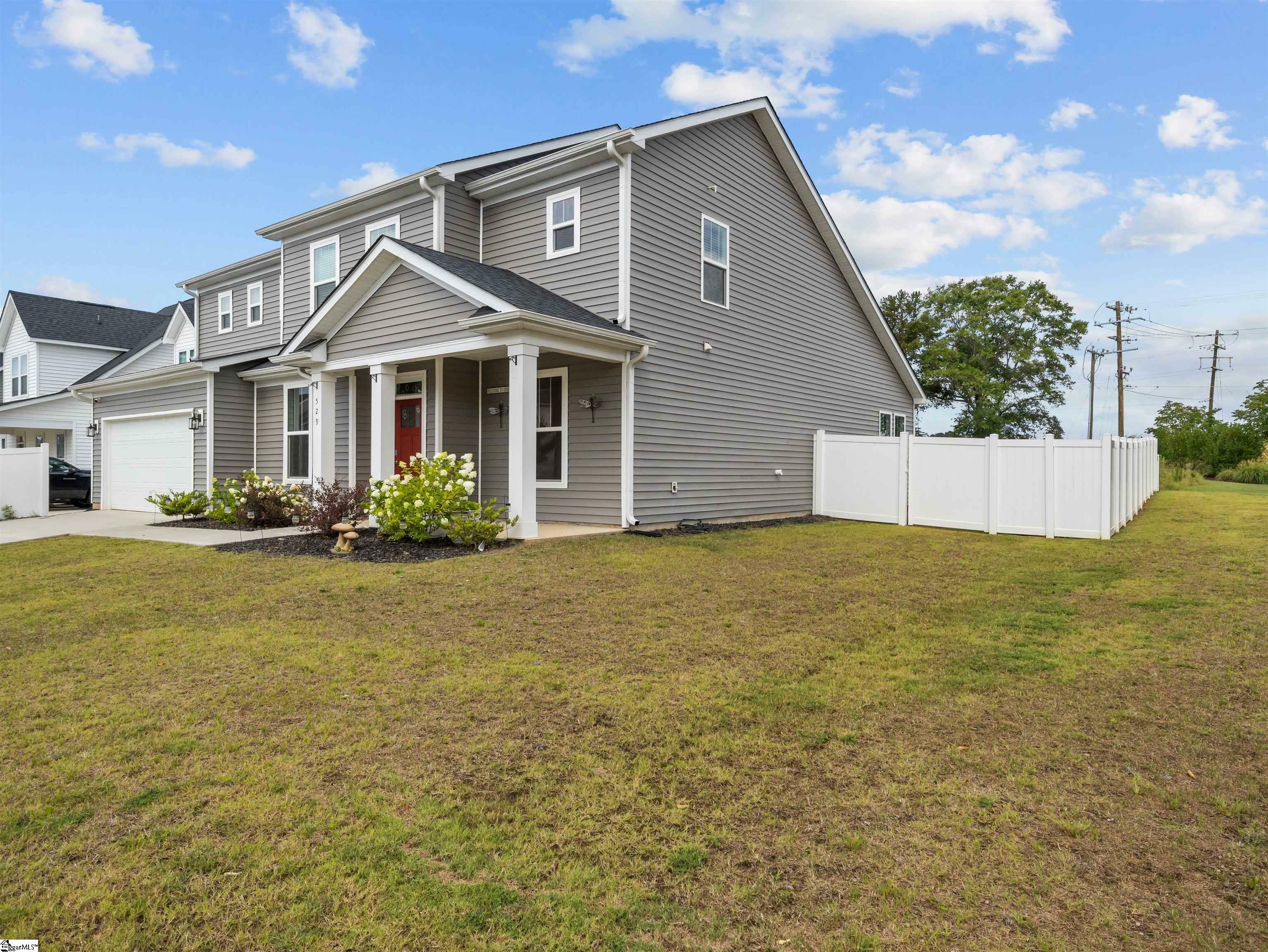 Property Photo: 529 Fenwick Drive SC 29388