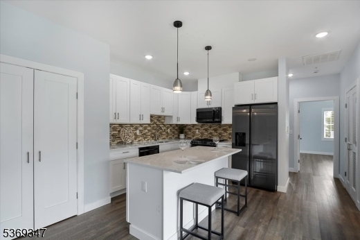 Property Photo: 627 Bloomfield Ave 2B NJ 07006