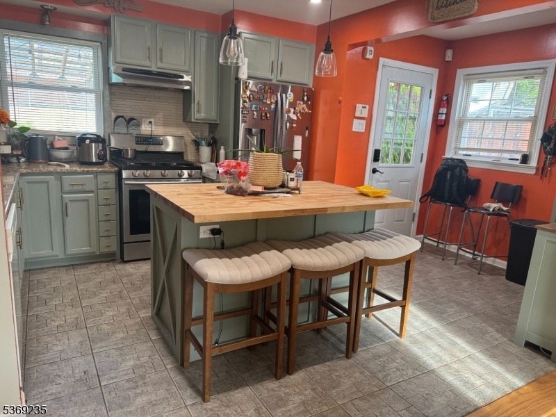 Property Photo: 22 Northview Ter NJ 07026