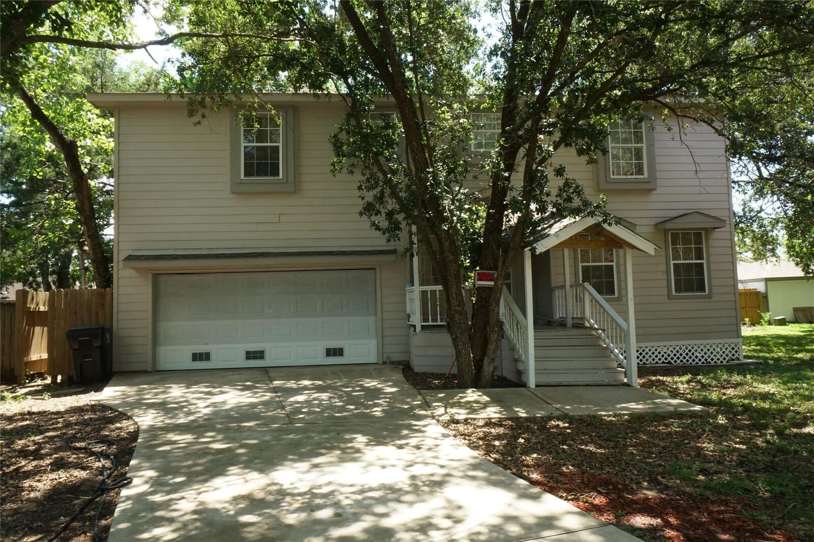 Property Photo: 11822 Bandlon Drive TX 77072