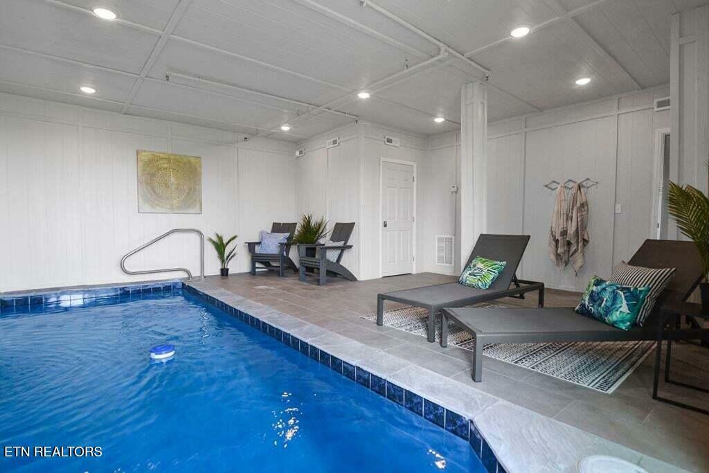 Property Photo: 2837 Cedar Falls Way TN 37862