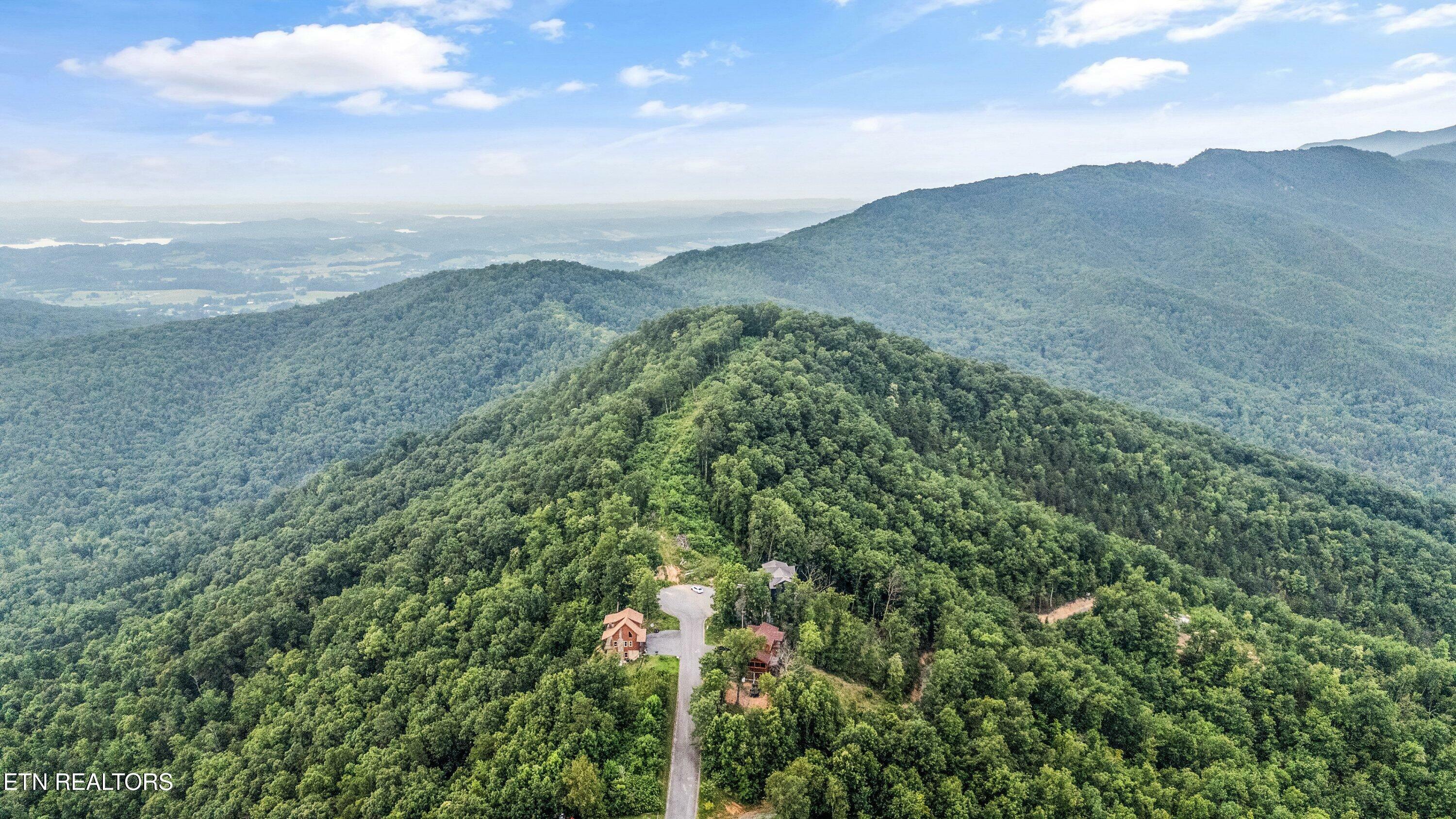 Property Photo: 5 Shell Mountain Rd TN 37876