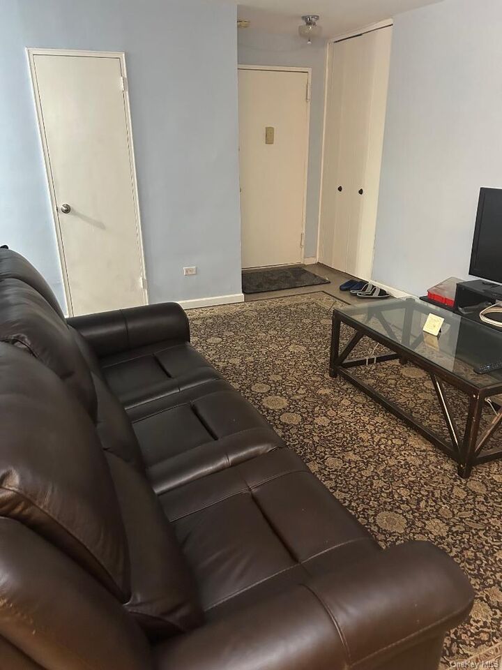 Property Photo: 87-10 149th Avenue 5D NY 11414