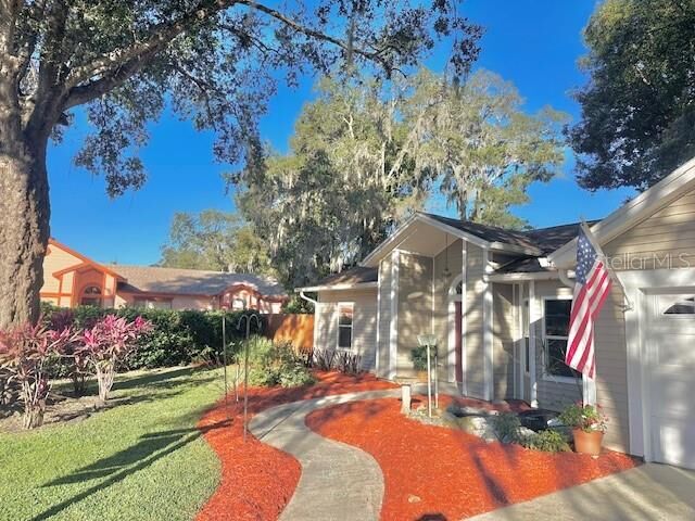 Property Photo: 4204 Rocky Ridge Place FL 32773