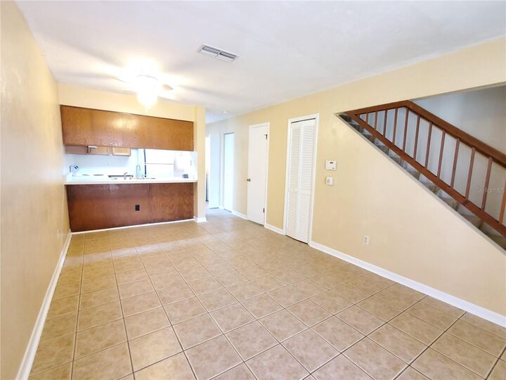 Property Photo:  2127 SW 39th Dr  FL 32607 