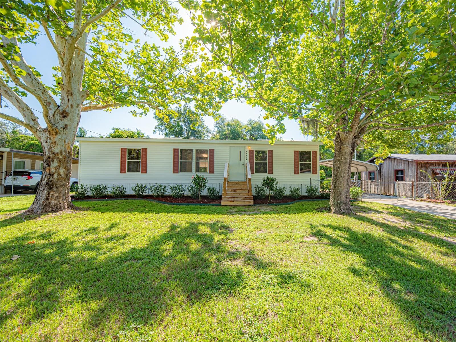 Property Photo: 36812 Skycrest Boulevard FL 34731