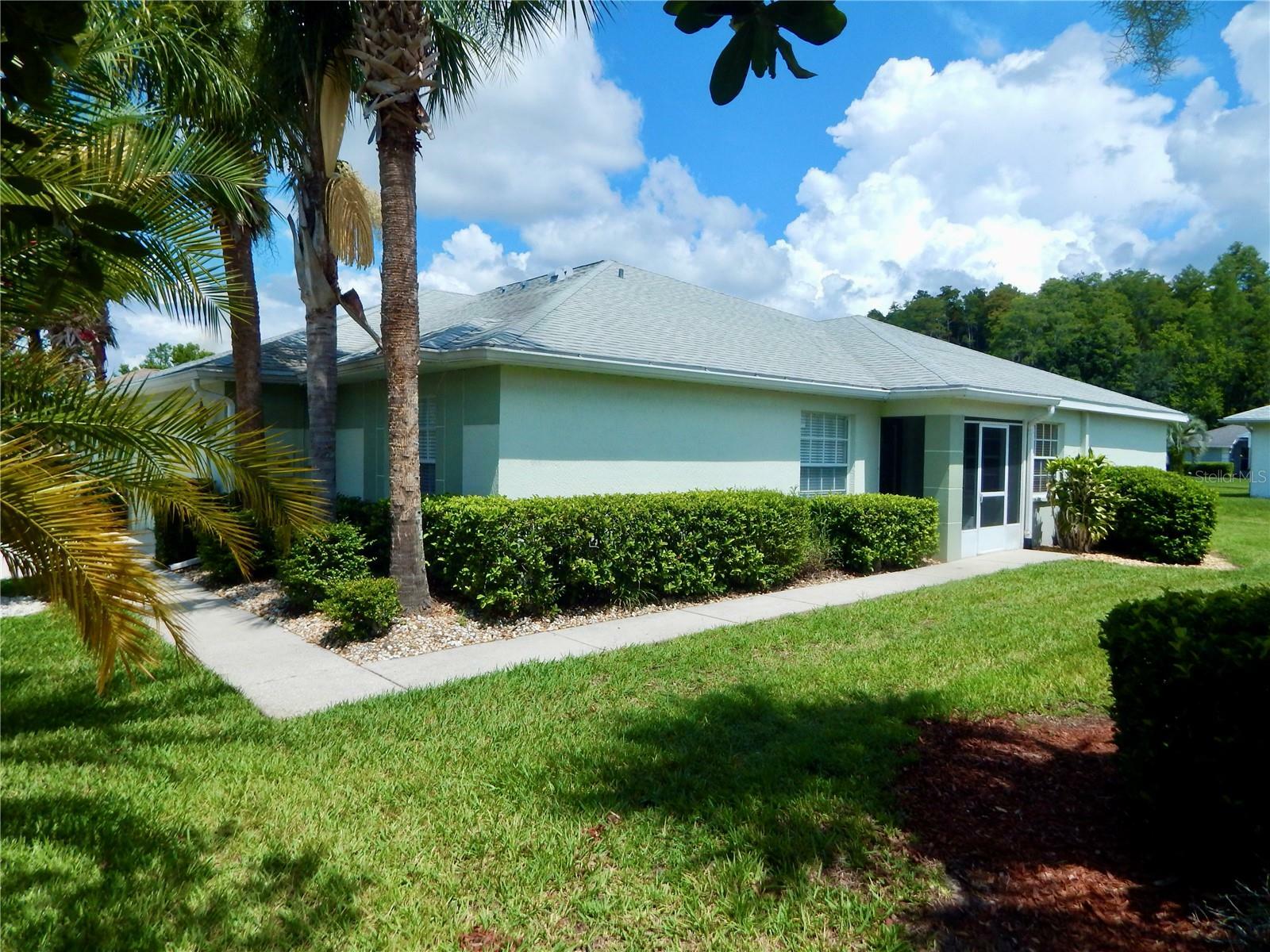 Property Photo: 29413 Caddyshack Lane FL 33576