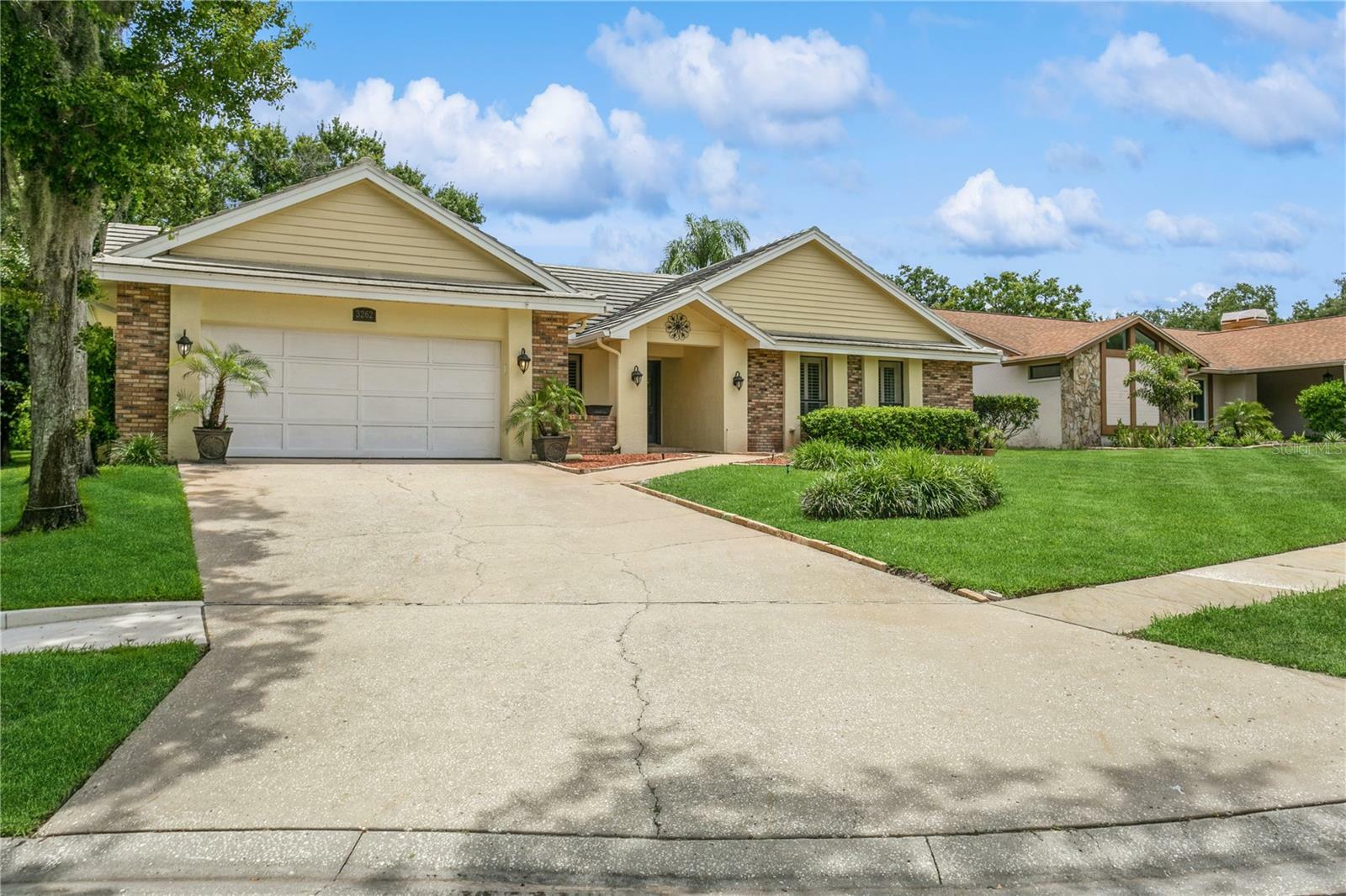 Property Photo: 3262 Westcott Court FL 34684