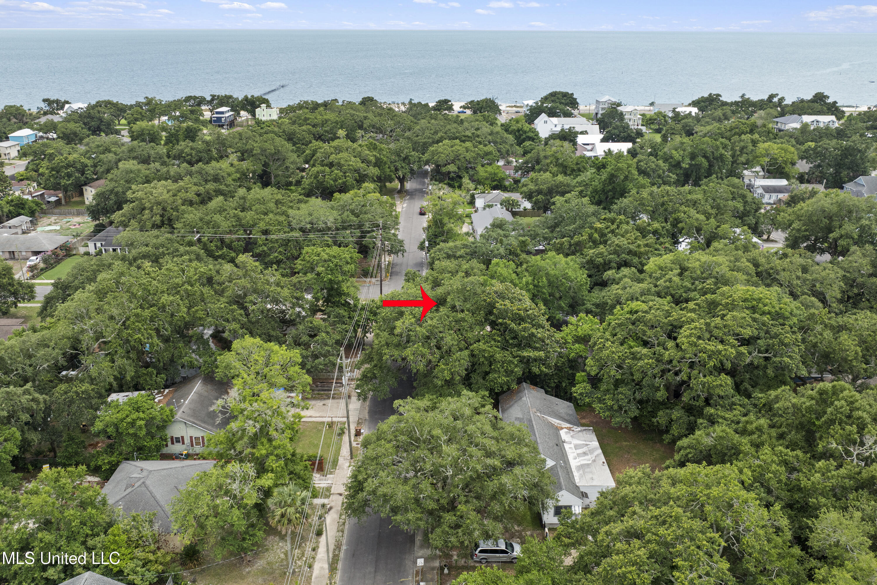 Property Photo: 175 Saint Charles Avenue MS 39530