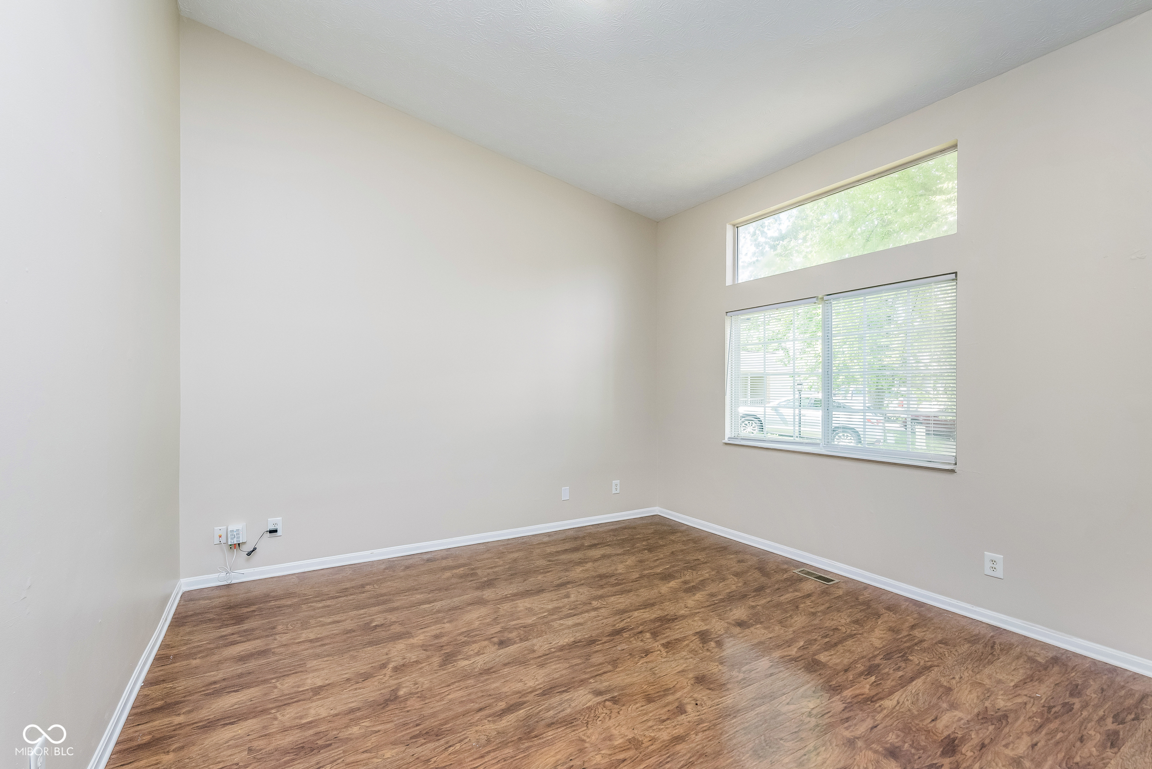 Property Photo: 3515 Bearwood Court IN 46235