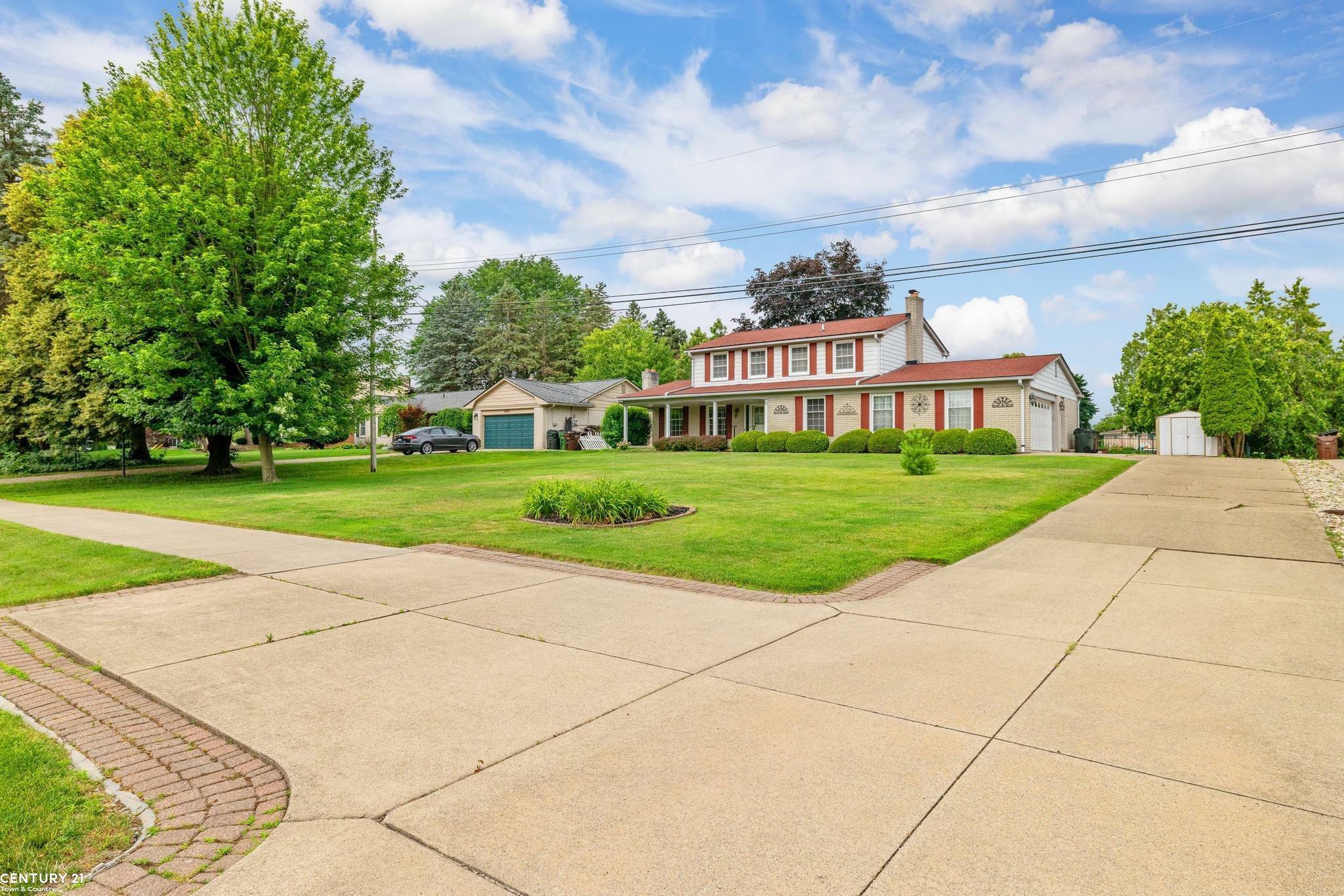 Property Photo: 54441 Mound Road MI 48316