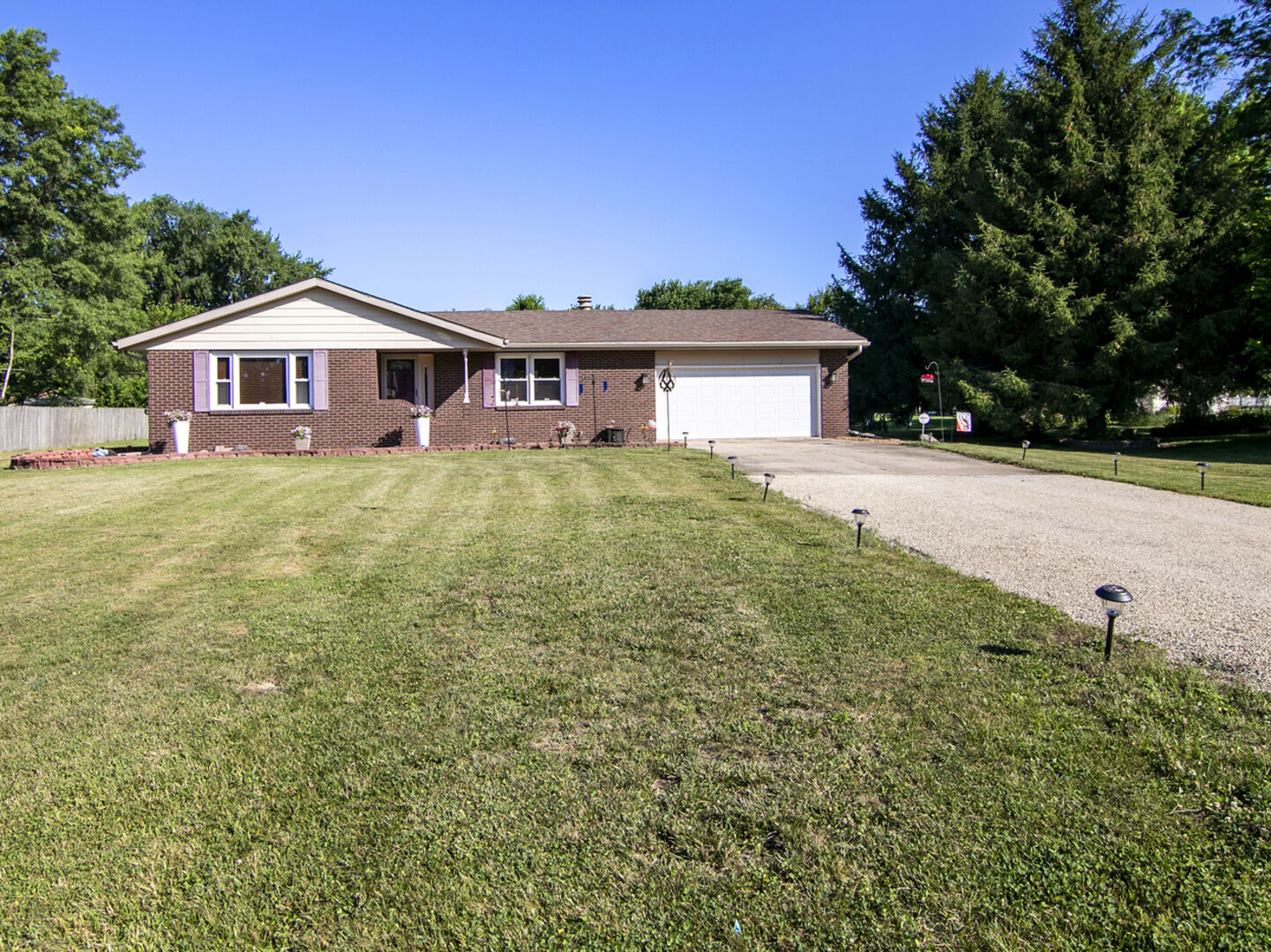 Property Photo: 1005 Paul Drive IL 60964