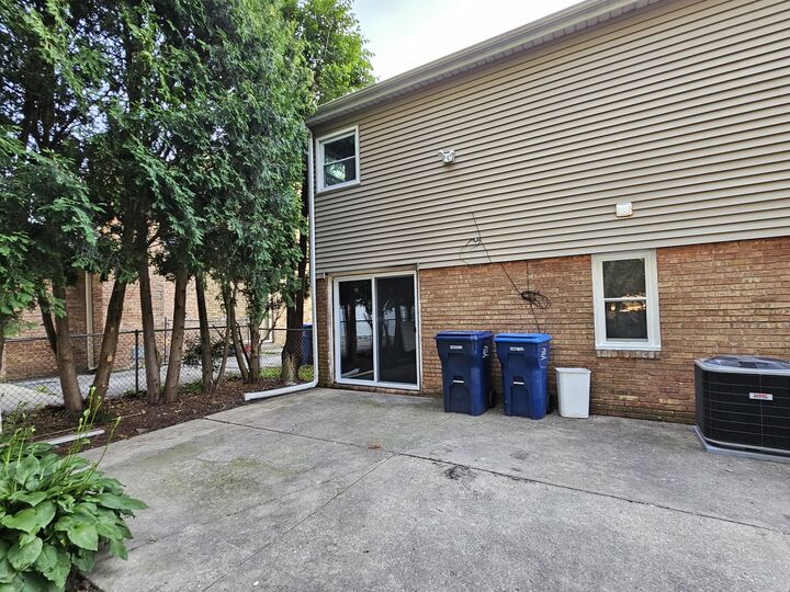 Property Photo: 623 Westmoreland Avenue IL 60085