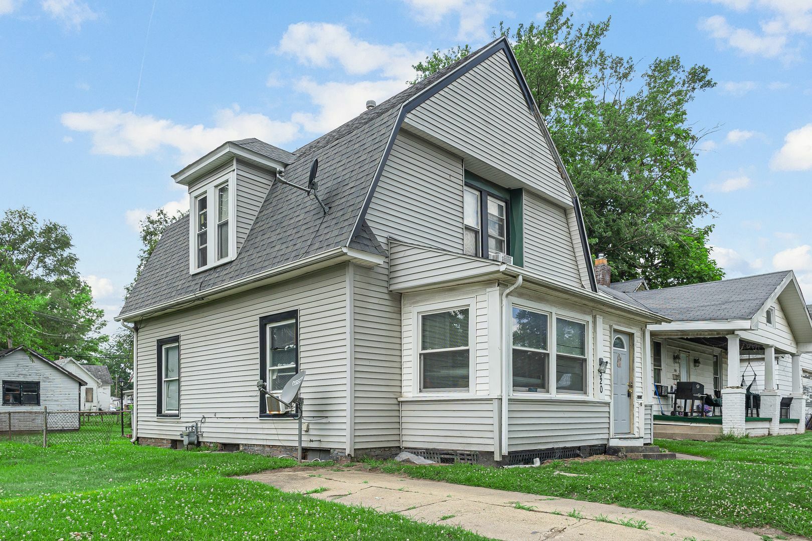 Property Photo: 520 Sherman Street IL 61832