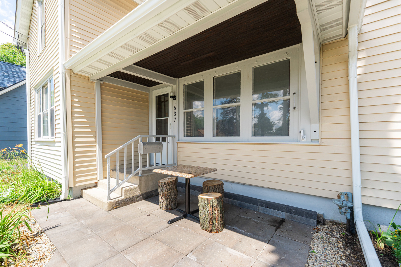 Property Photo: 637/639 E Wilson Street IL 60510