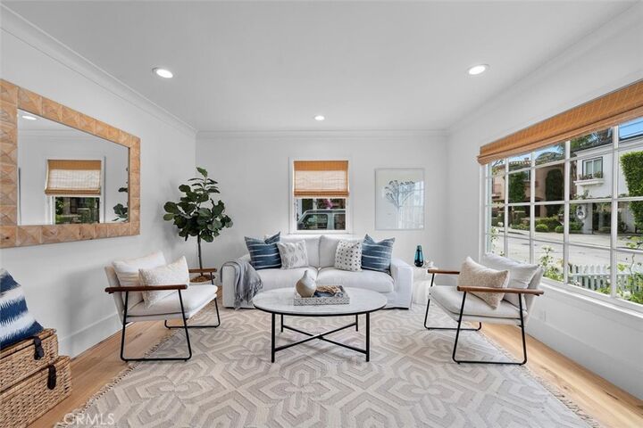 Property Photo: 929 16th St CA 90254