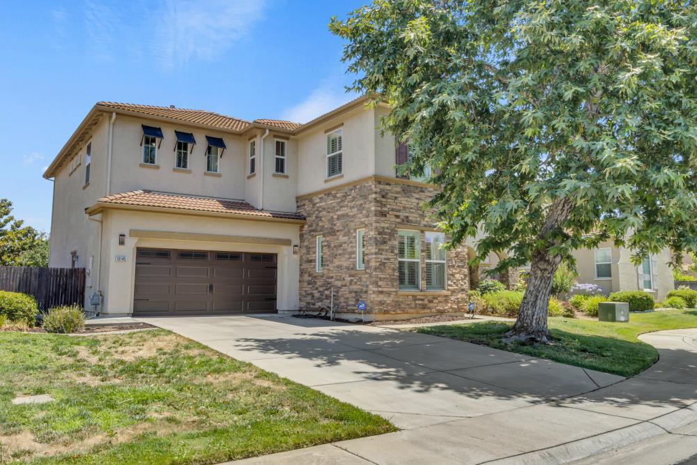 Property Photo: 10145 Futuro Court CA 95757