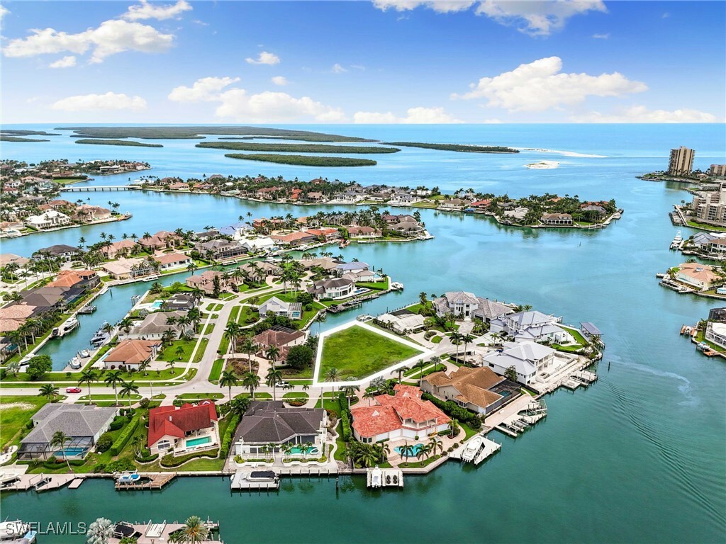 Property Photo: 1331 Forrest Court FL 34145