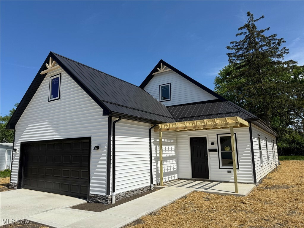 Property Photo: 15012 Krems Avenue OH 44137