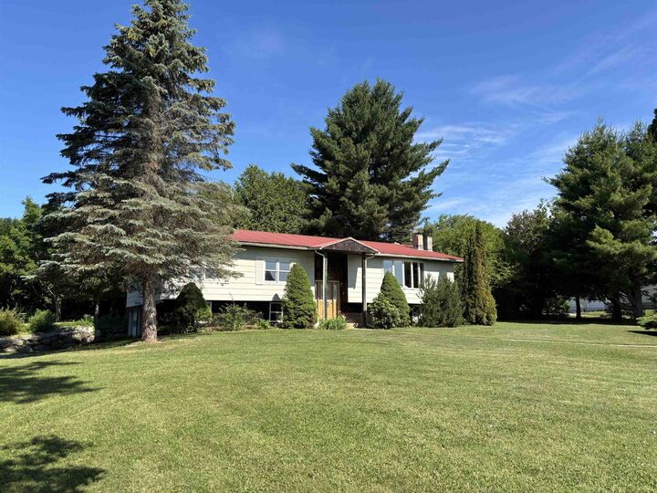 Property Photo: 2557 Vt Route 78 VT 05440