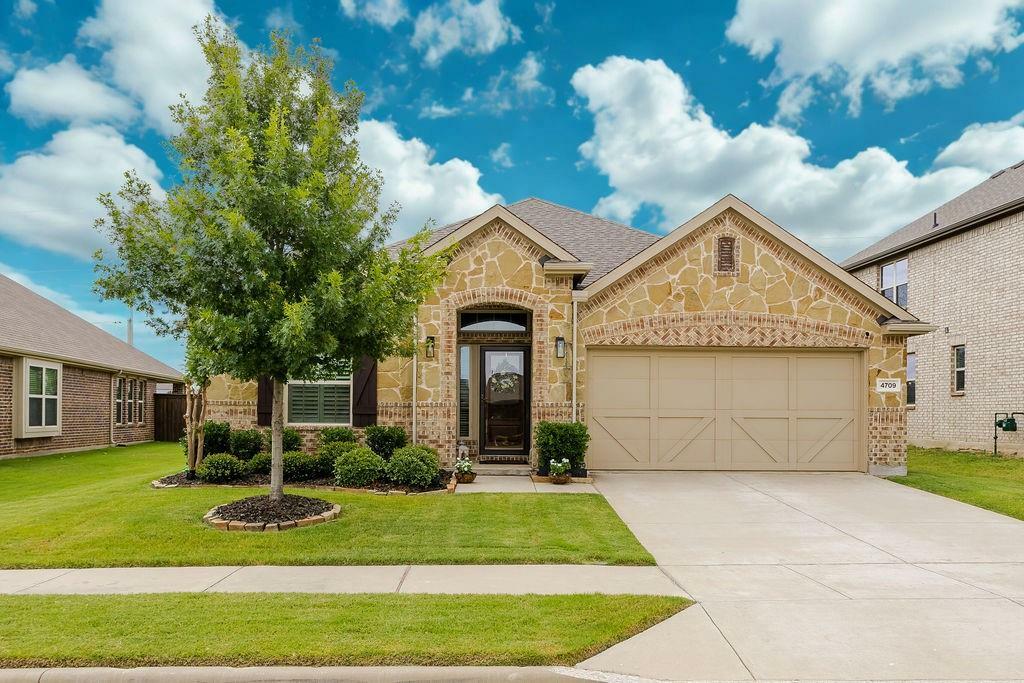 Property Photo: 4709 London Avenue TX 76227