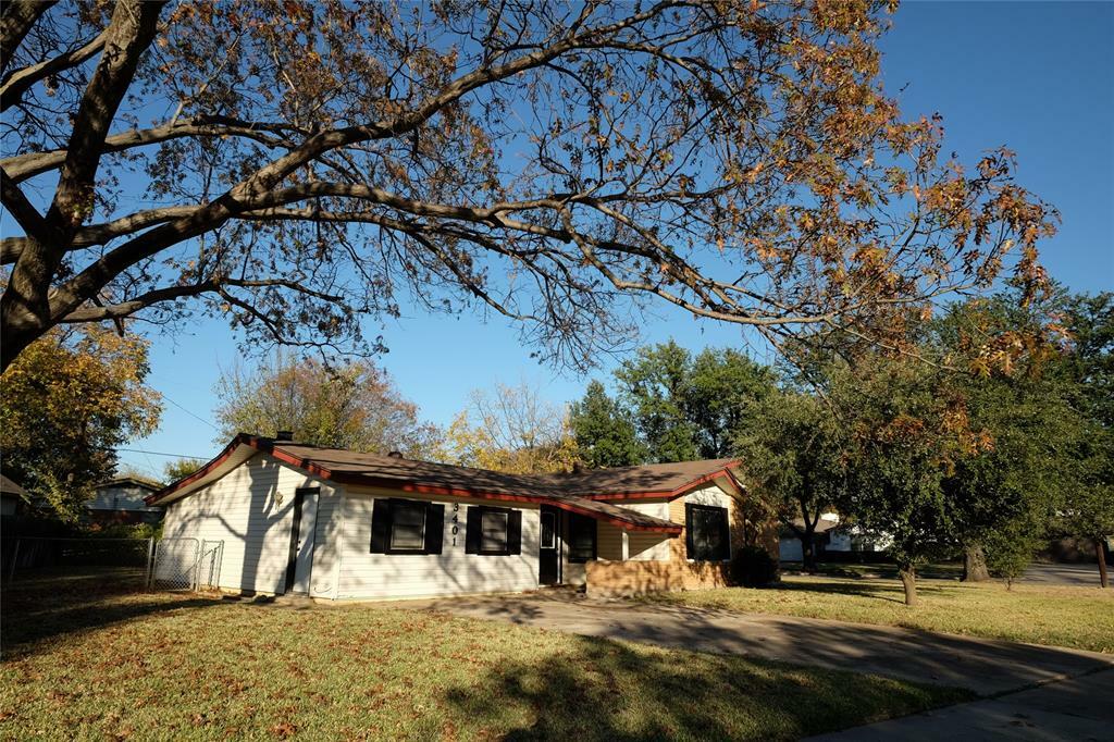 Property Photo: 3401 Princeton Drive TX 75062