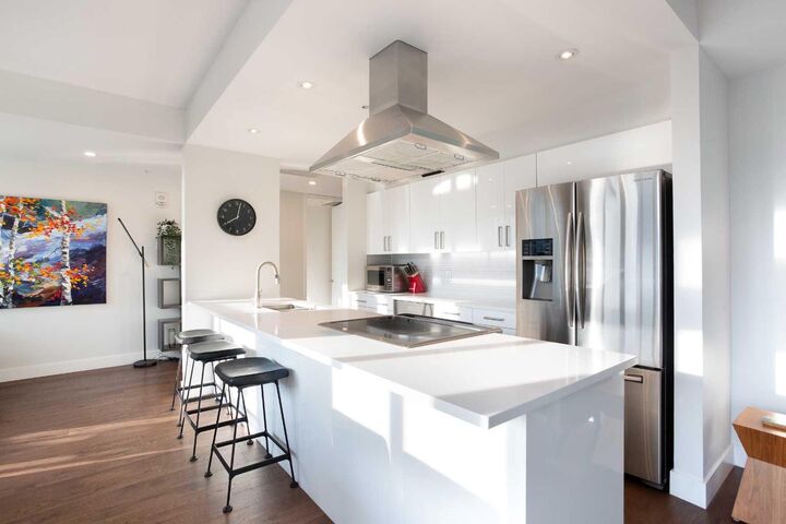 205 Riverfront Avenue SW 1005  Calgary AB T2P 5K4 photo