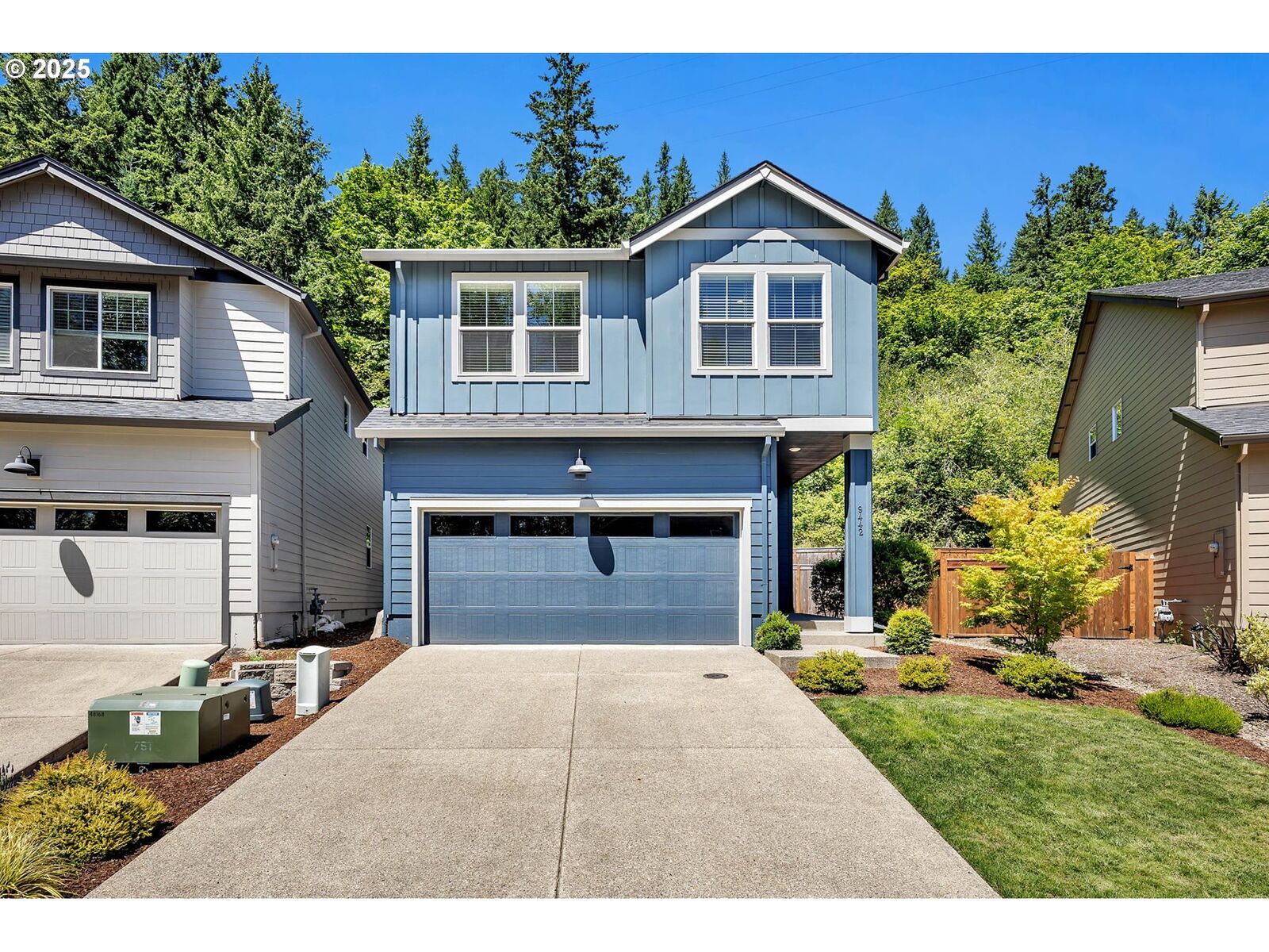 Property Photo:  9442 N Chestnut Ct  WA 98607