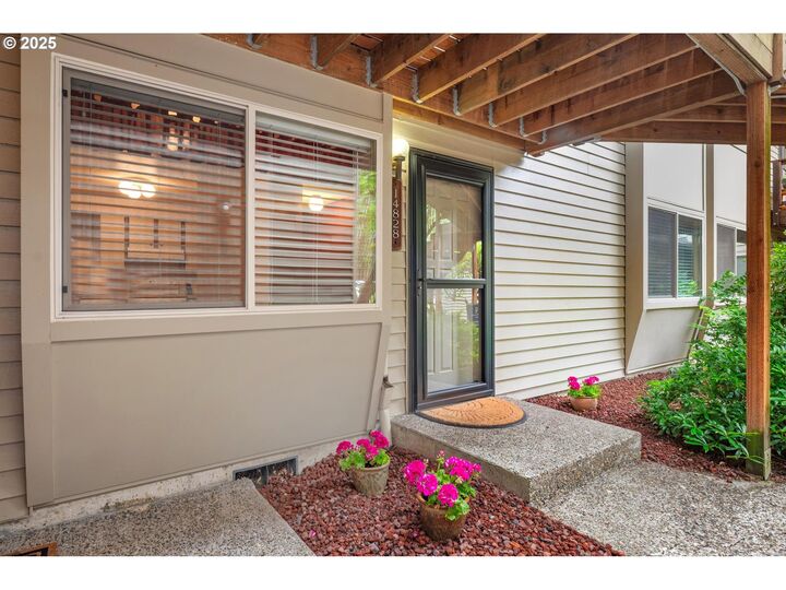 Property Photo: 14828 SW 109th Ave OR 97224