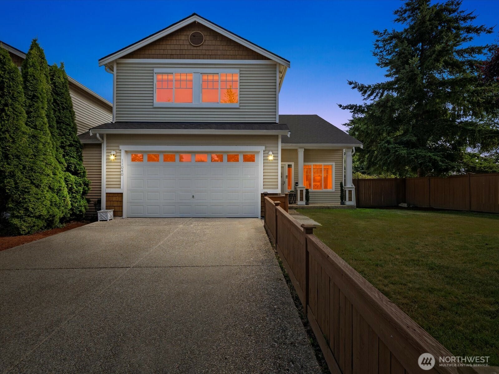 Property Photo: 11040 22nd Place NE WA 98258