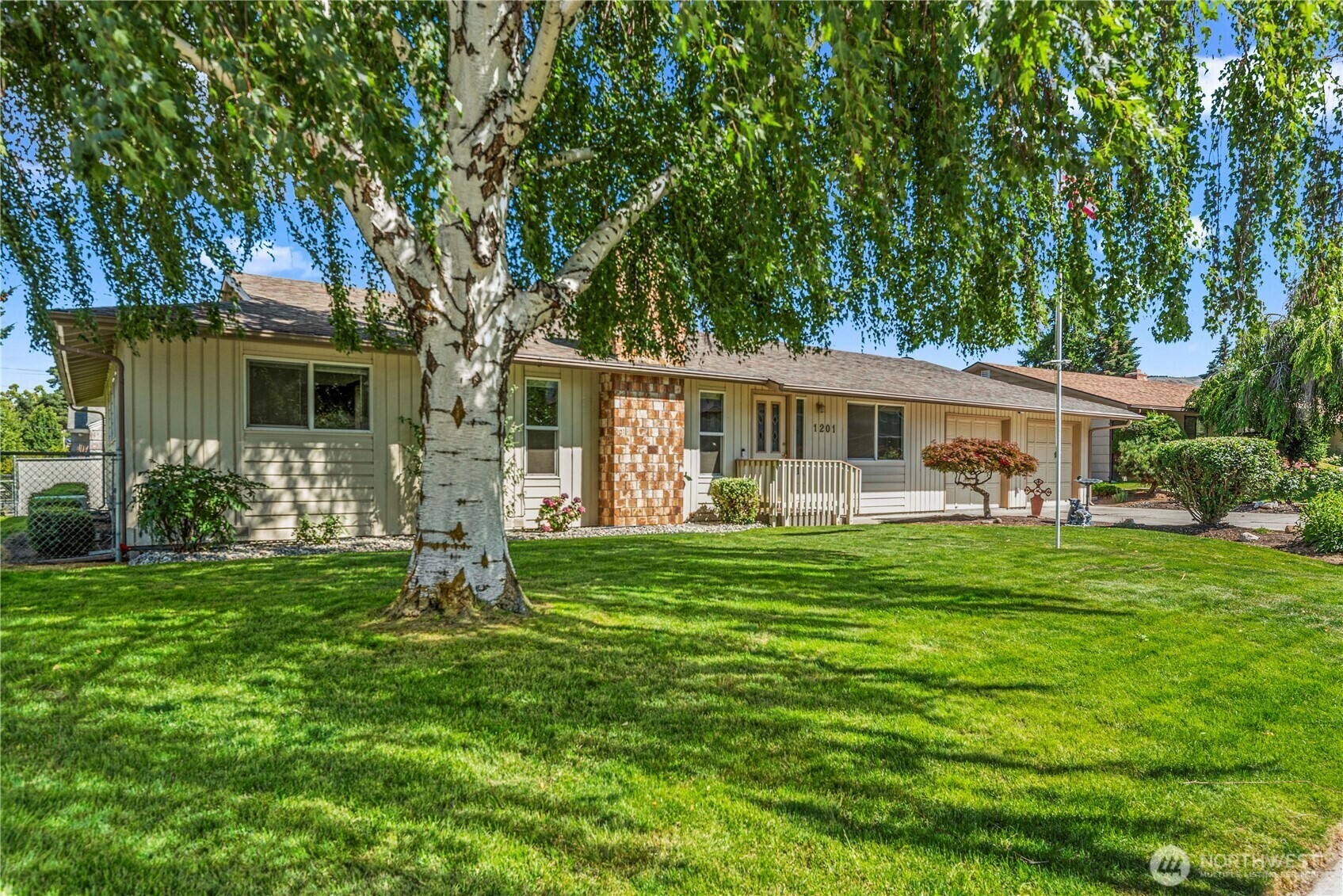 Property Photo:  1201  Poe Street  WA 98801 