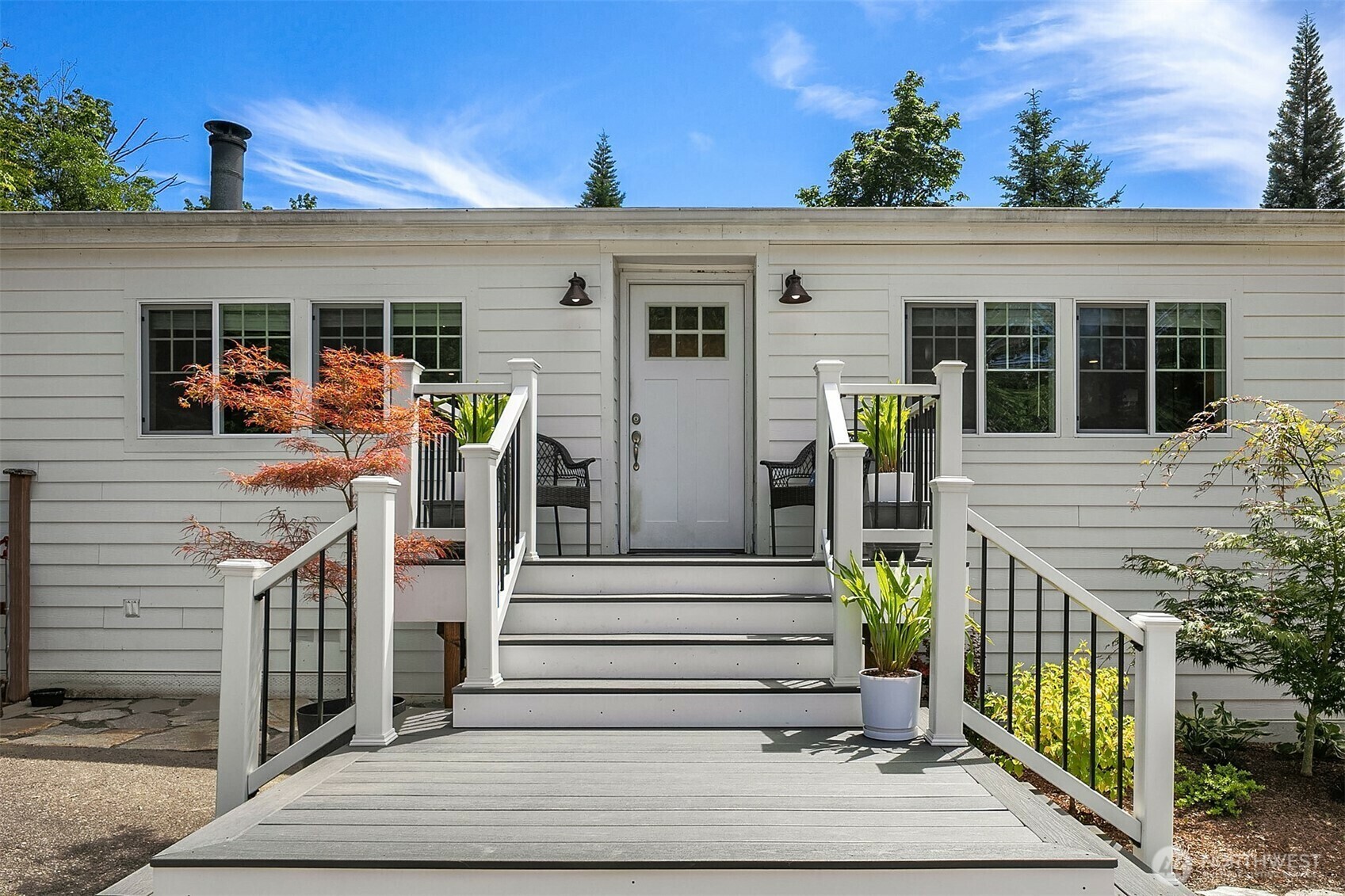 Property Photo: 25215 NE 52nd Place WA 98053