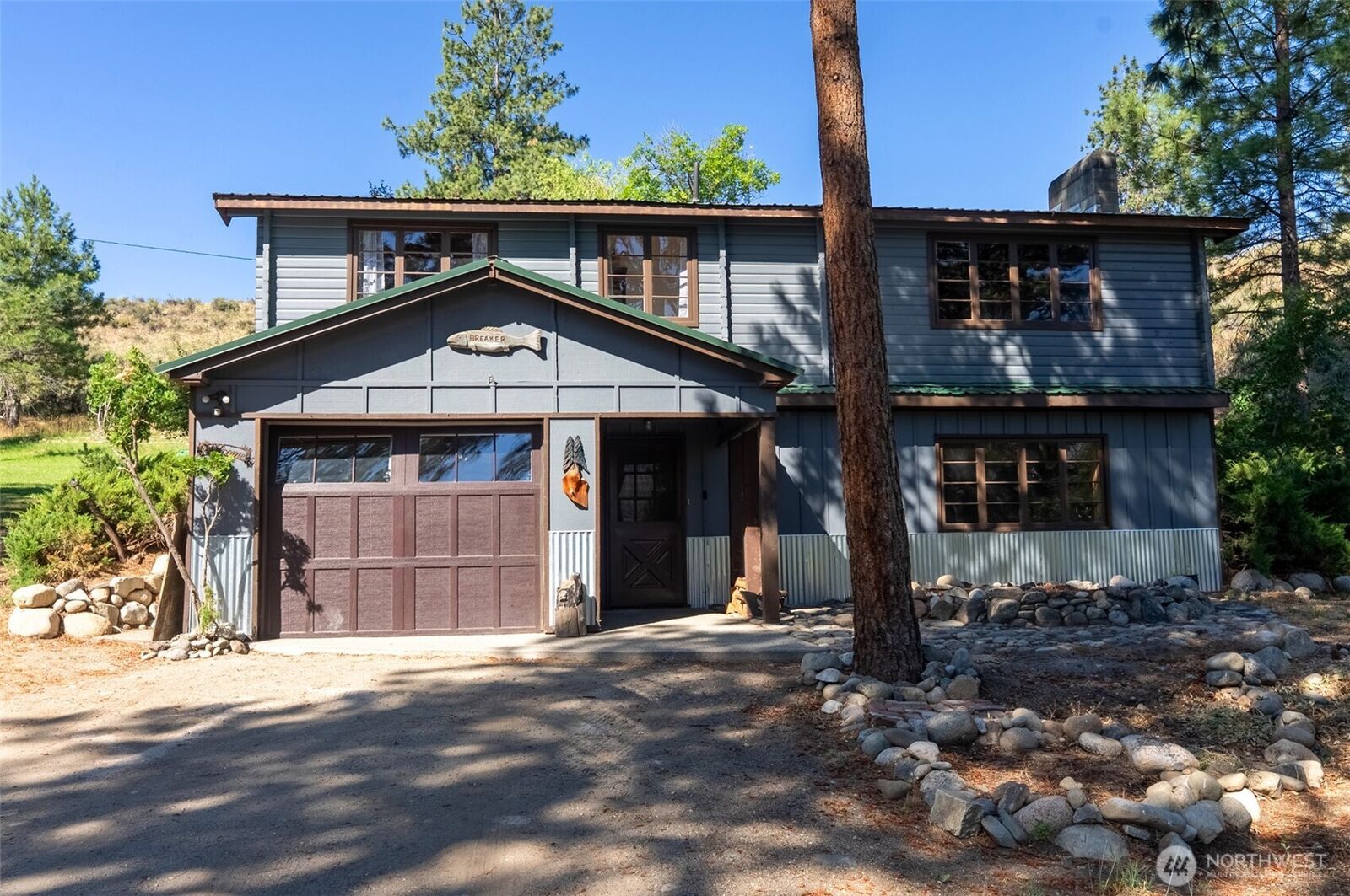 Property Photo: 19834 State Route 20 WA 98856