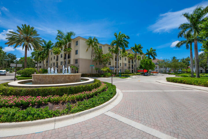 Property Photo: 3107 Renaissance Way FL 33426