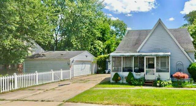 26735 Annapolis Street  Dearborn Heights MI 48125 photo