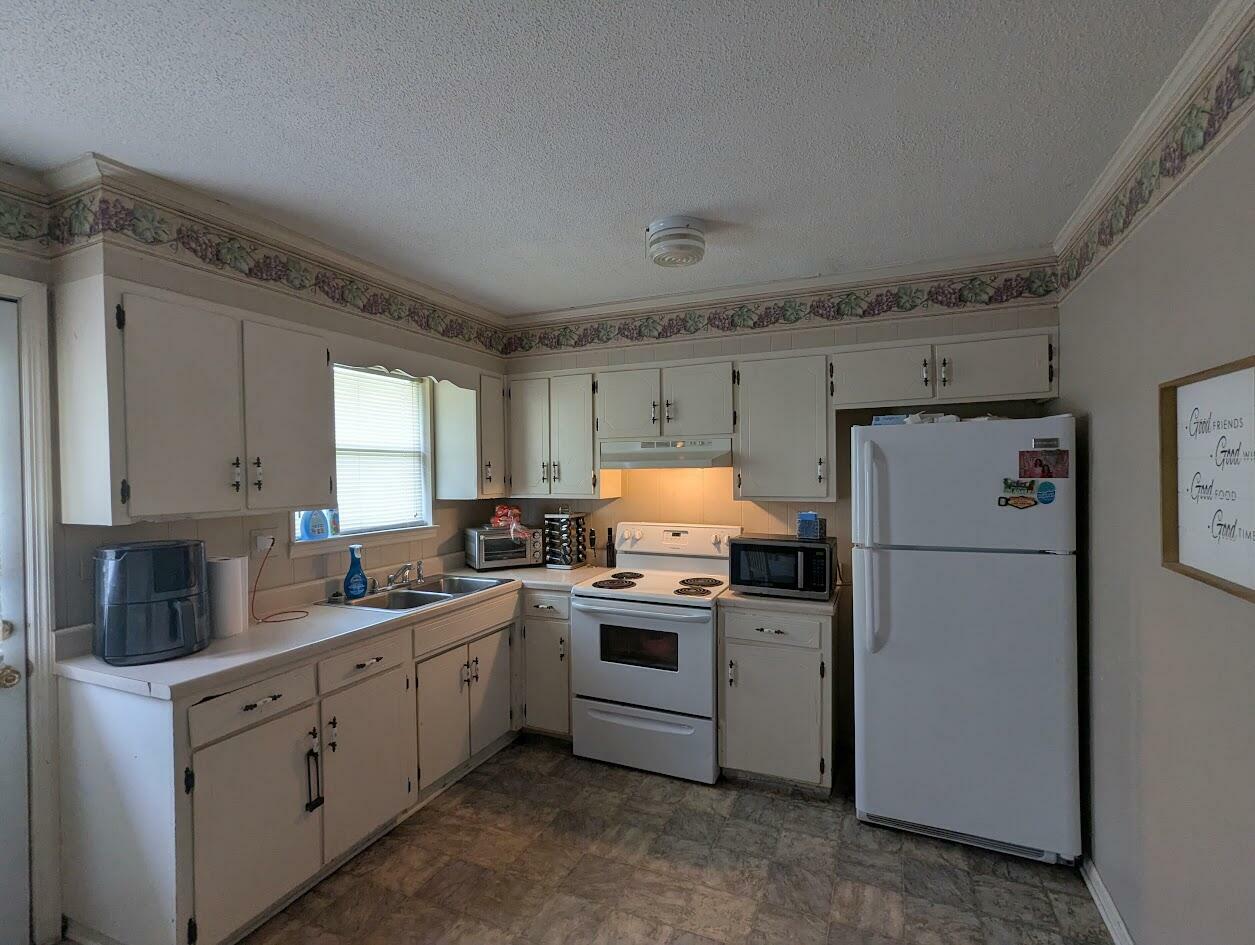 Property Photo: 2161 Broomfield Road SE TN 37323
