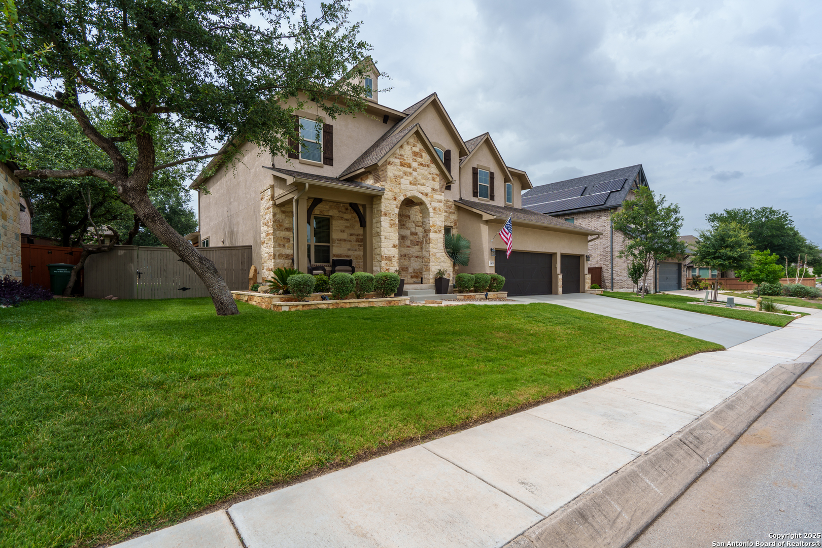 Property Photo: 17419 Hillsedge TX 78257