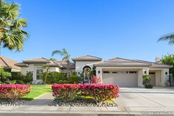 Property Photo:  38 Calle Del Norte  CA 92270 