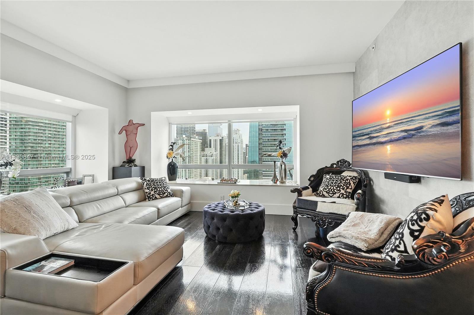 Property Photo:  1435 Brickell Ave 3512  FL 33131 