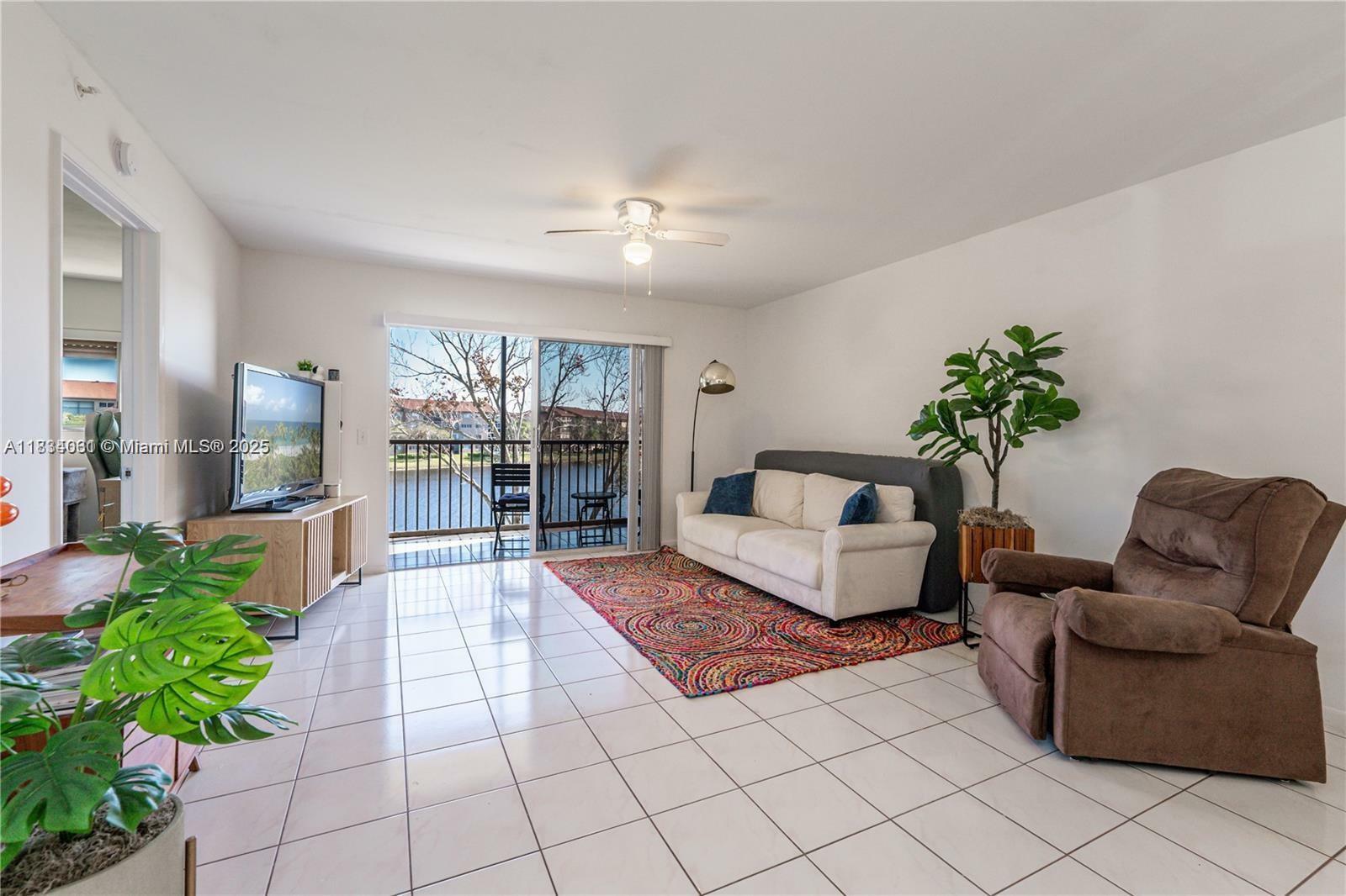 1351 SW 141st Ave 309G  Pembroke Pines FL 33027 photo