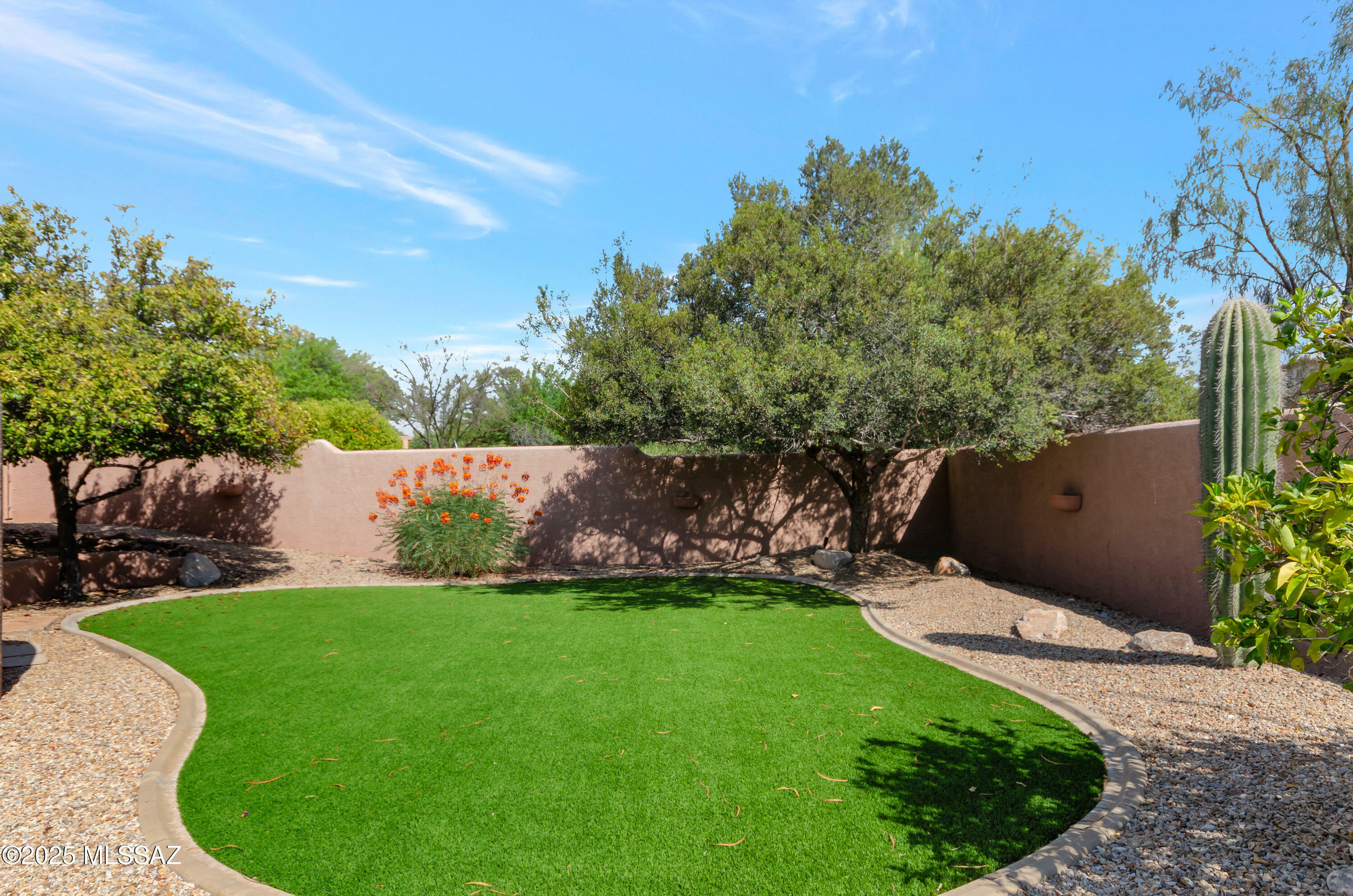 Property Photo: 10738 E Placita Guajira AZ 85730