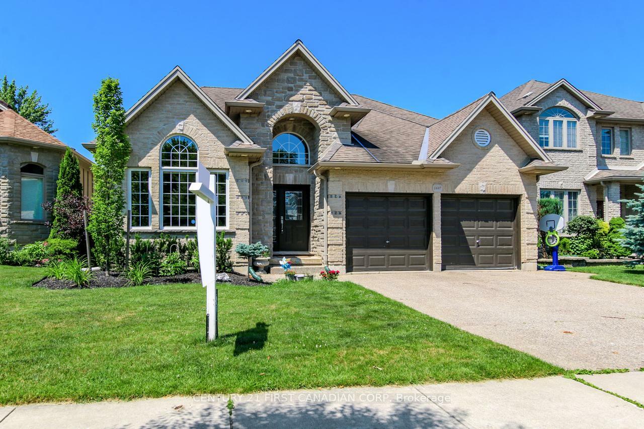 Property Photo: 1447 Kains Woods Terrace ON N6K 4Z6