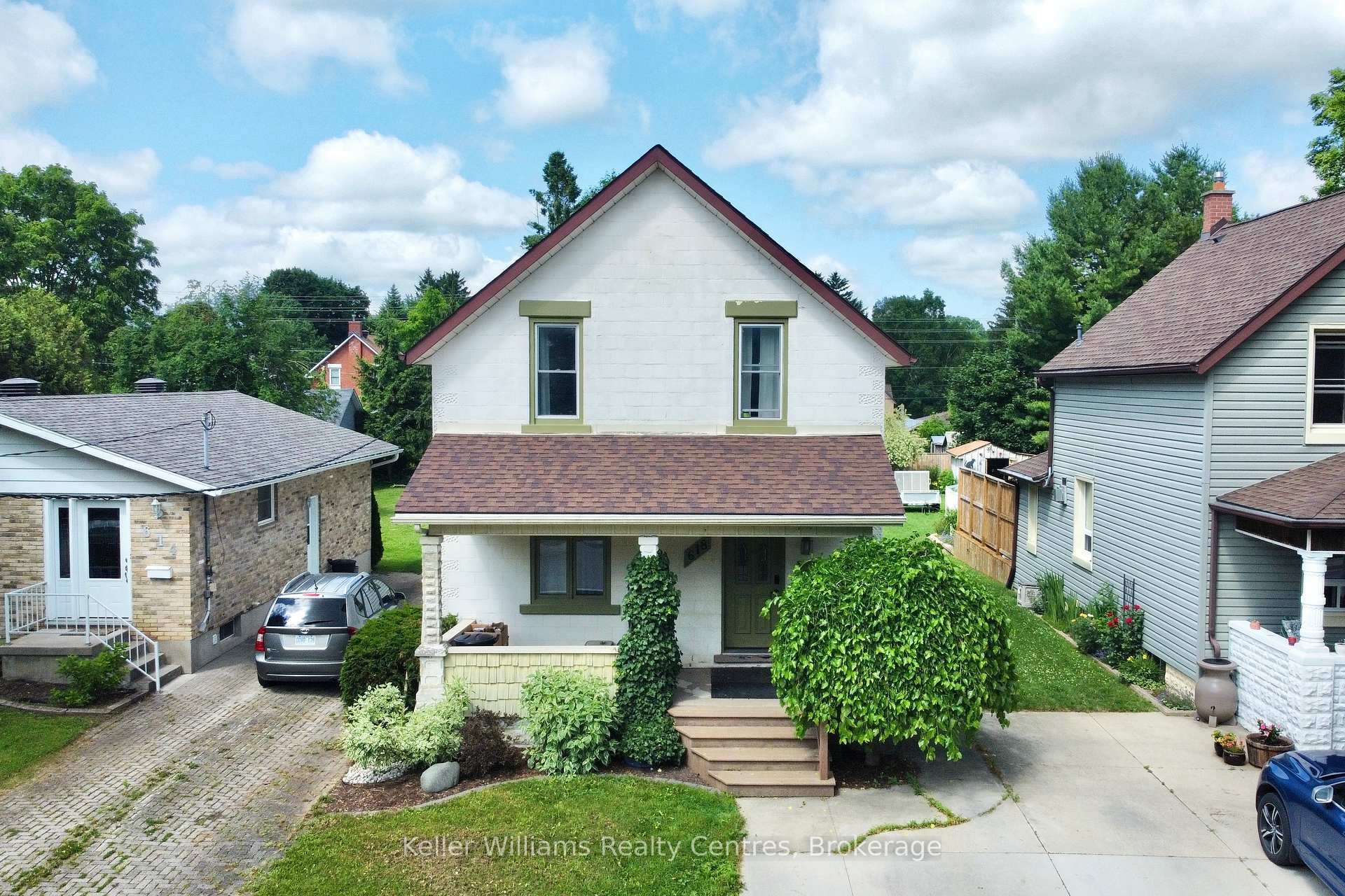 Property Photo: 618 8th Avenue ON N4N 2L3