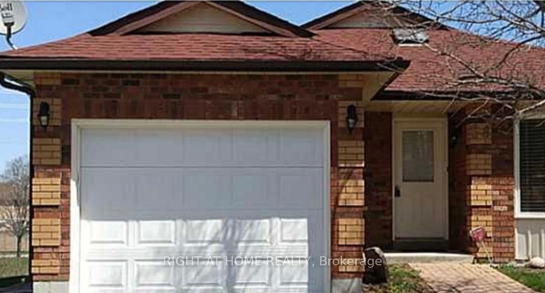 Property Photo:  