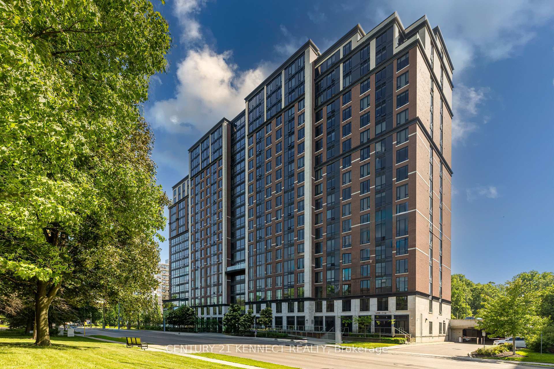 Property Photo: 1235 Richmond Street 417 ON N6A 0C1