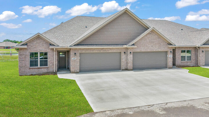 1160 Waterloo Street  Troy OH 45373 photo