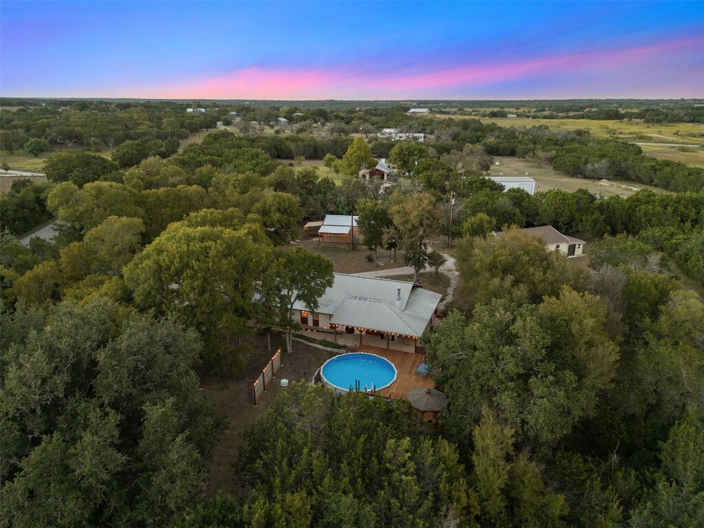 Property Photo:  507 County Road 200D  TX 78611 