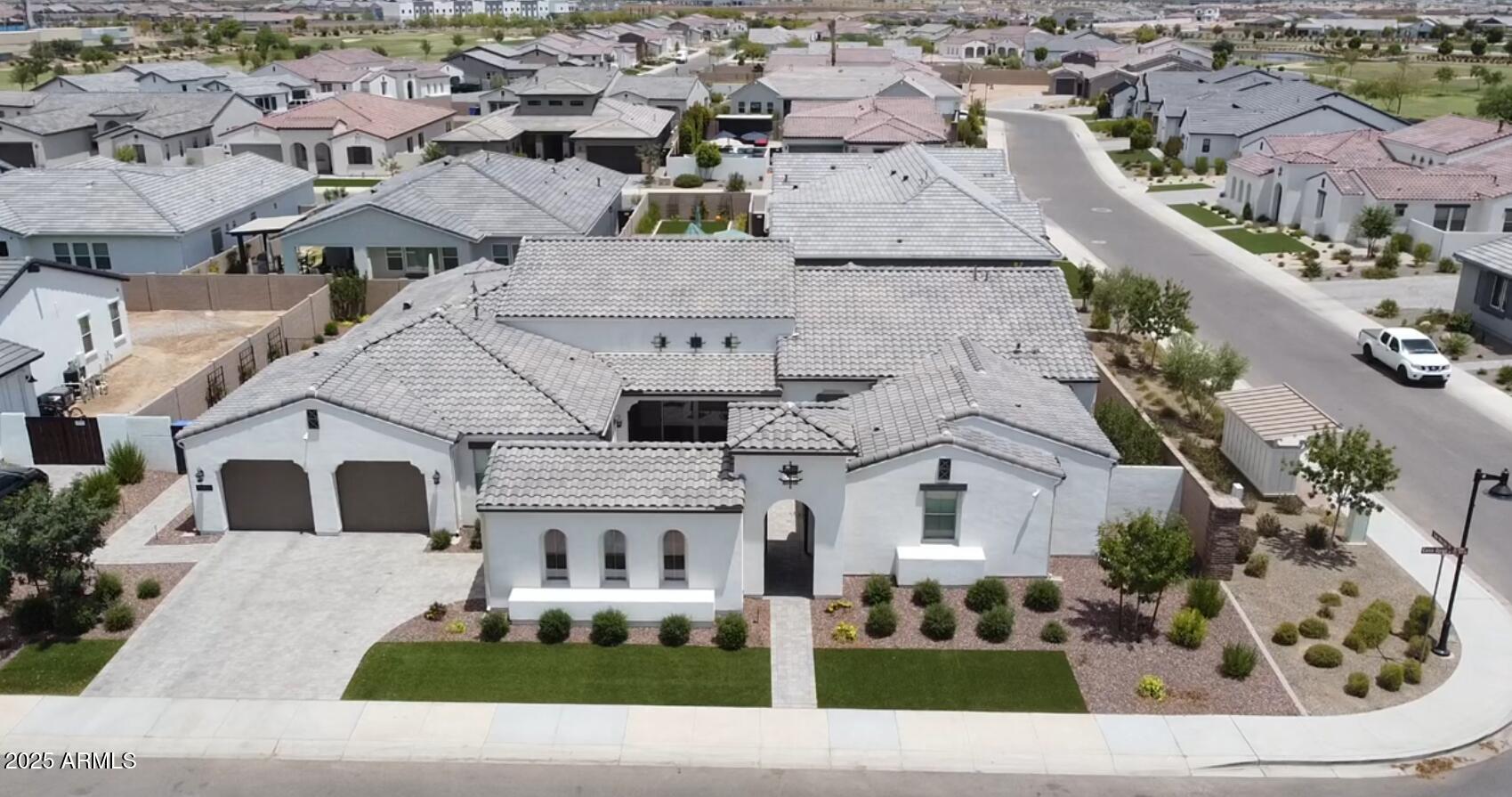 Property Photo: 11835 N Casa Dega Drive AZ 85388