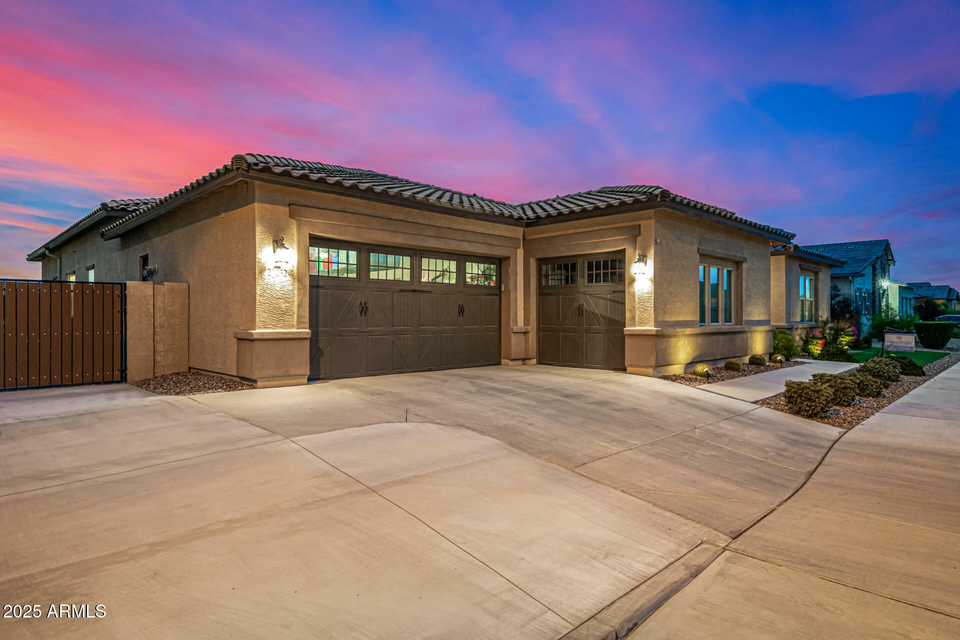 Property Photo: 23252 N 76th Lane AZ 85383